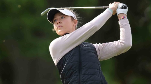 15번 홀에서 아이언 샷을 날리고 있는 넬리 코다. [사진=LPGA]