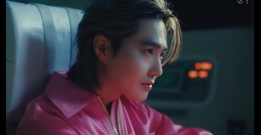 수호 '점선면' MV 티저