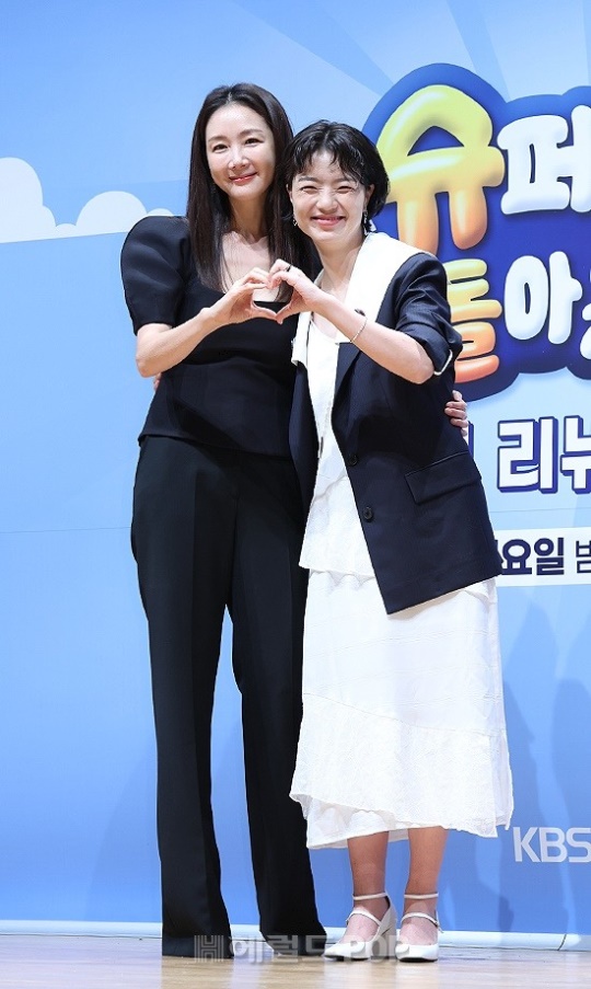최지우, 안영미/사진=민선유 기자