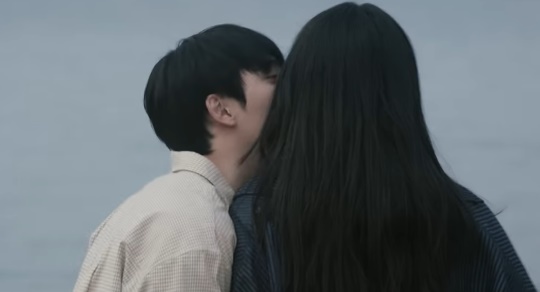 'Small girl' MV