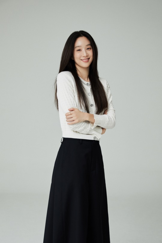 정려원/사진제공=블리츠웨이스튜디오