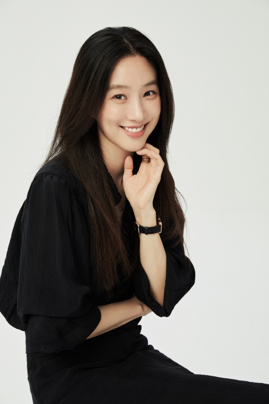 정려원/사진제공=블리츠웨이스튜디오