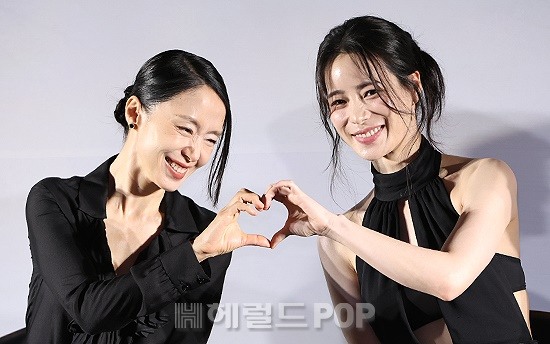 배우 전도연, 임지연/사진=민선유 기자