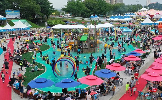 예천 한천체육공원 일원에서 열린 예천 곤충축제 모습(예천군 제공)