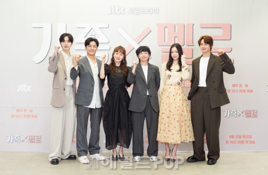 윤산하, 지진희, 김지수, 김다예 감독, 손나은, 최민호/사진=JTBC
