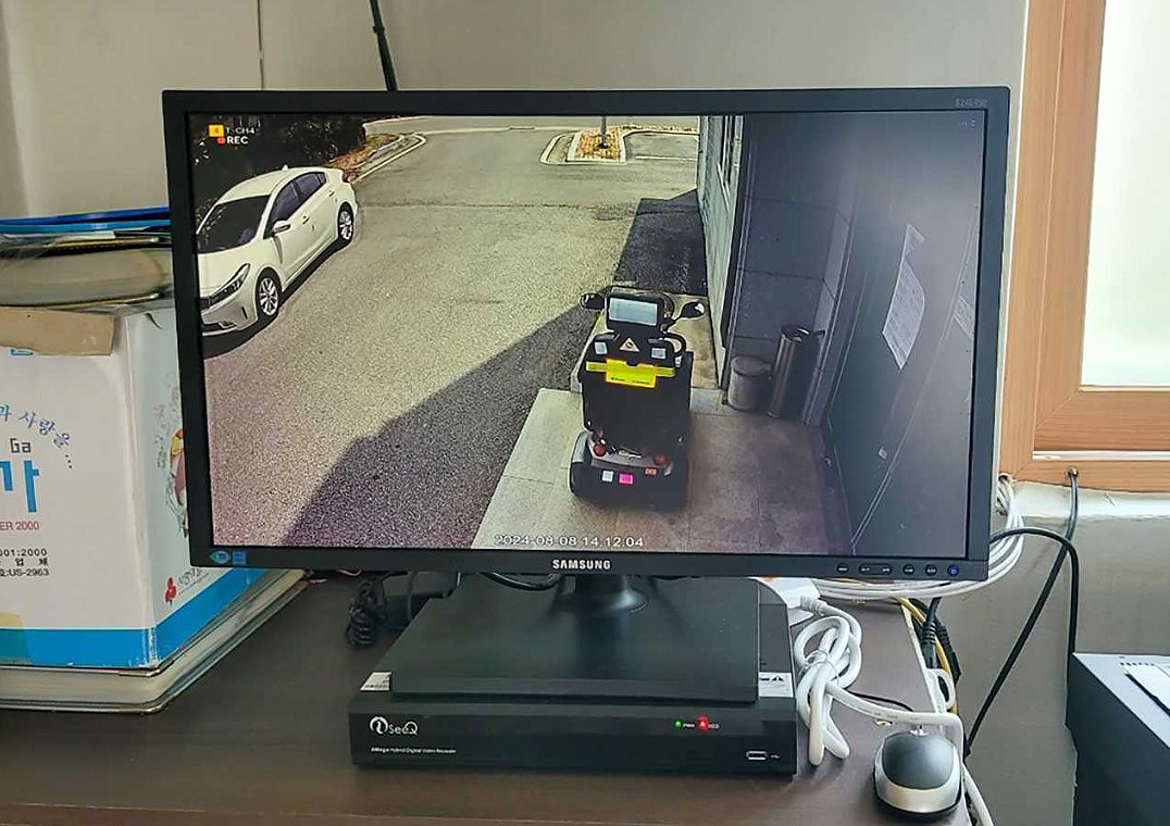 경북 영주시가 2억 원을 투입해 경로당 256개소 CCTV 재정비에 나섰다. 사진은 영주시의 한 경로당에 설치된 CCTV.(영주시 제공)