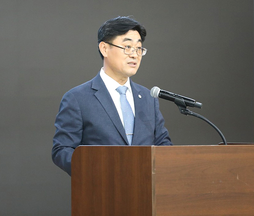 심상택 제3대 한국수목원정원관리원 이사장이 국립세종수목원에서 열린 취임식에서 취임사를 하고 있다. (한국수목원정원관리원제공)