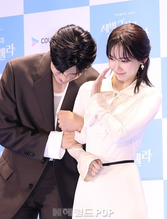 문상민, 신현빈/사진=민선유 기자