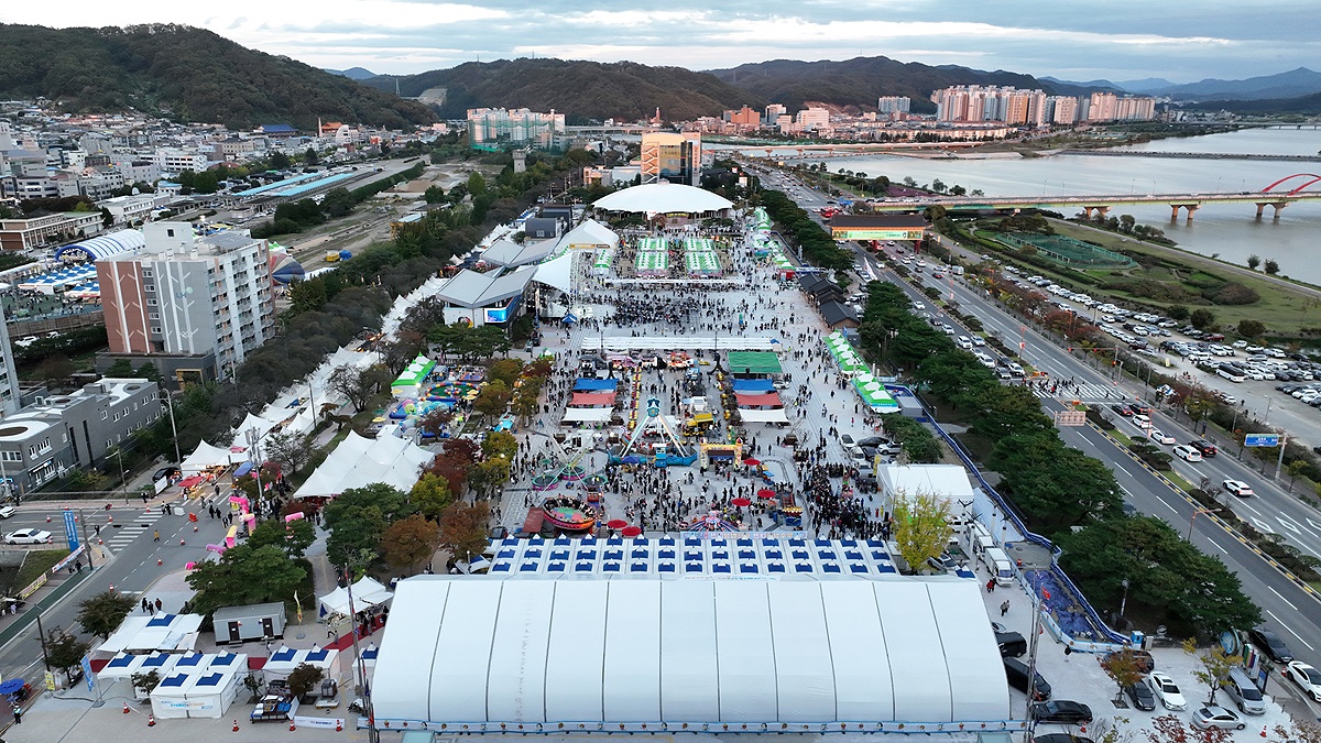 지난해 열린 2023 안동국제탈춤페스티벌 행사장 모습(안동시 제공)