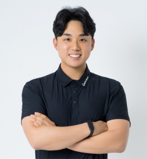 독학으로 골프 교습가의 꿈을 이룬 이승민 프로.