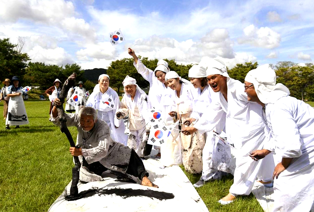 '독도는 우리 땅' 서예 퍼포먼스. (사진작가 박상철 씨 제공)