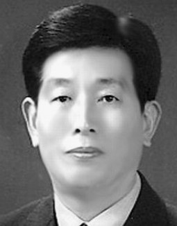 이종윤 전  강원도 양구경찰서장