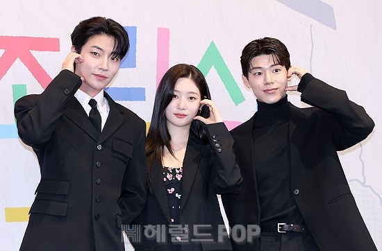 황인엽, 정채연, 배현성/사진=민선유 기자