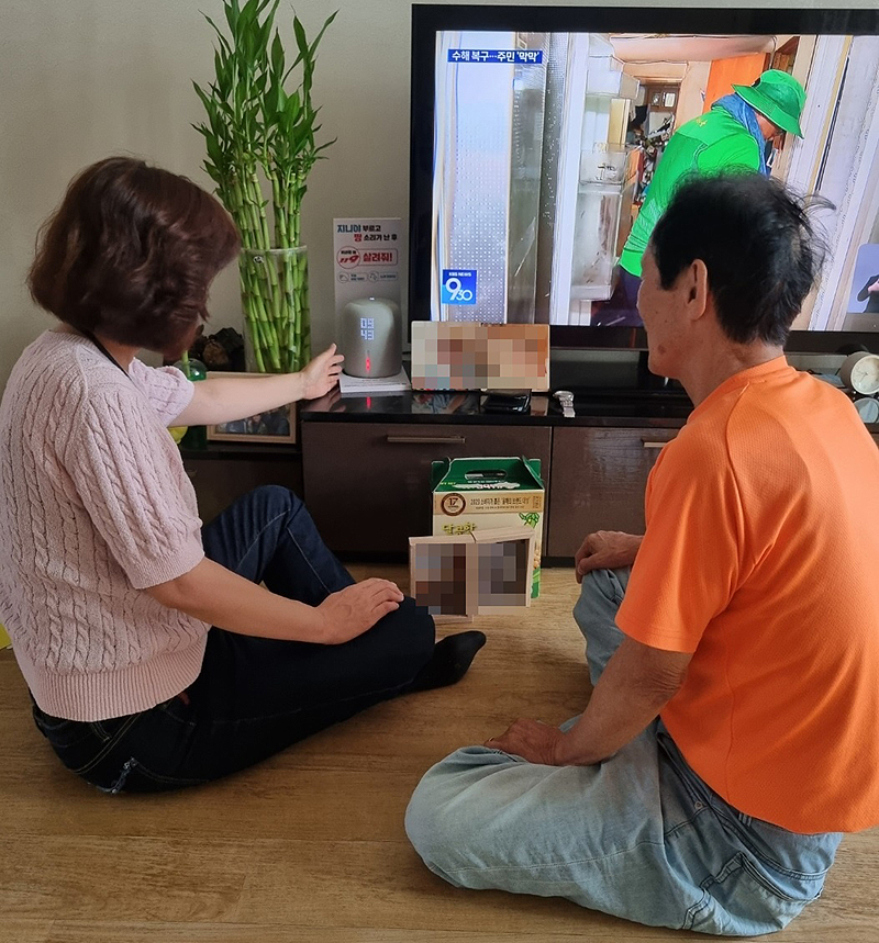 안동시가 1인 가구의 고독사를 예방 및 돌봄 사업을 통해, 취약계층 100가구에 AI 스피커를 설치했다.(안동시 제공)