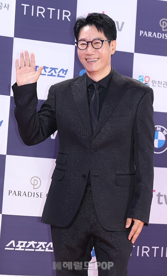 지석진/사진=민선유 기자