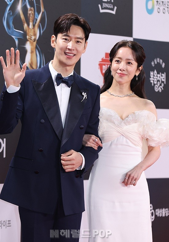배우 이제훈, 한지민/사진=민선유 기자