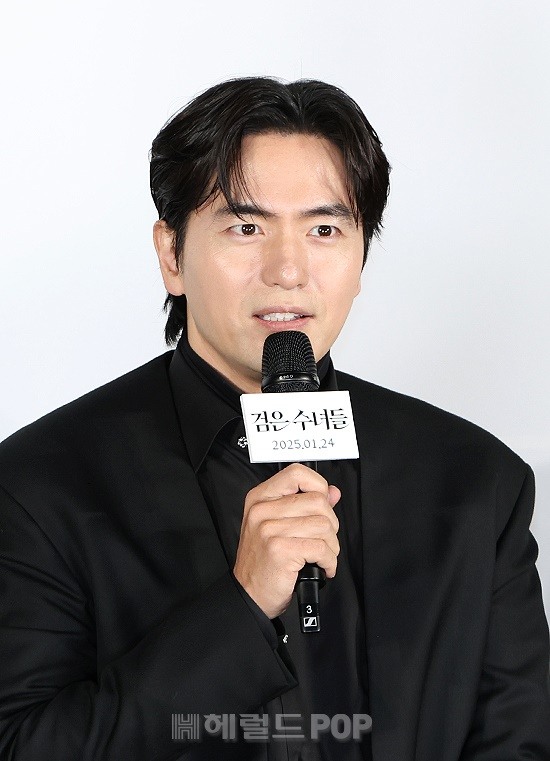 배우 이진욱/사진=민선유 기자