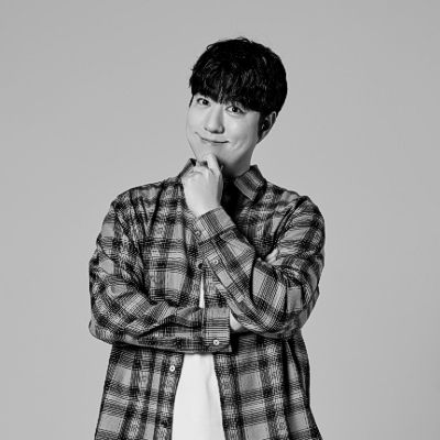 궤도_흑백 400.jpg