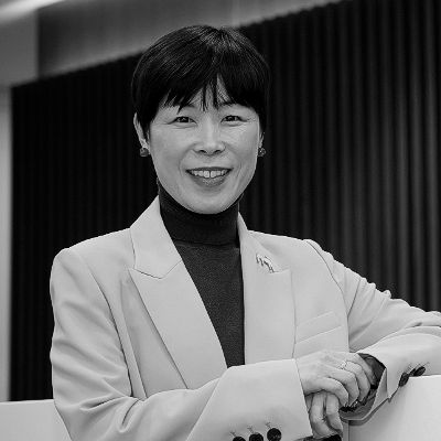 김혜선 흑백 400.jpg
