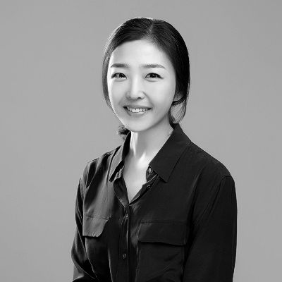 정수정 흑백 400.jpg