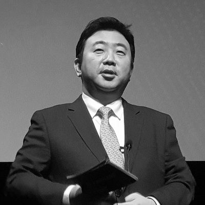 양희경_흑백 400 수정.jpg